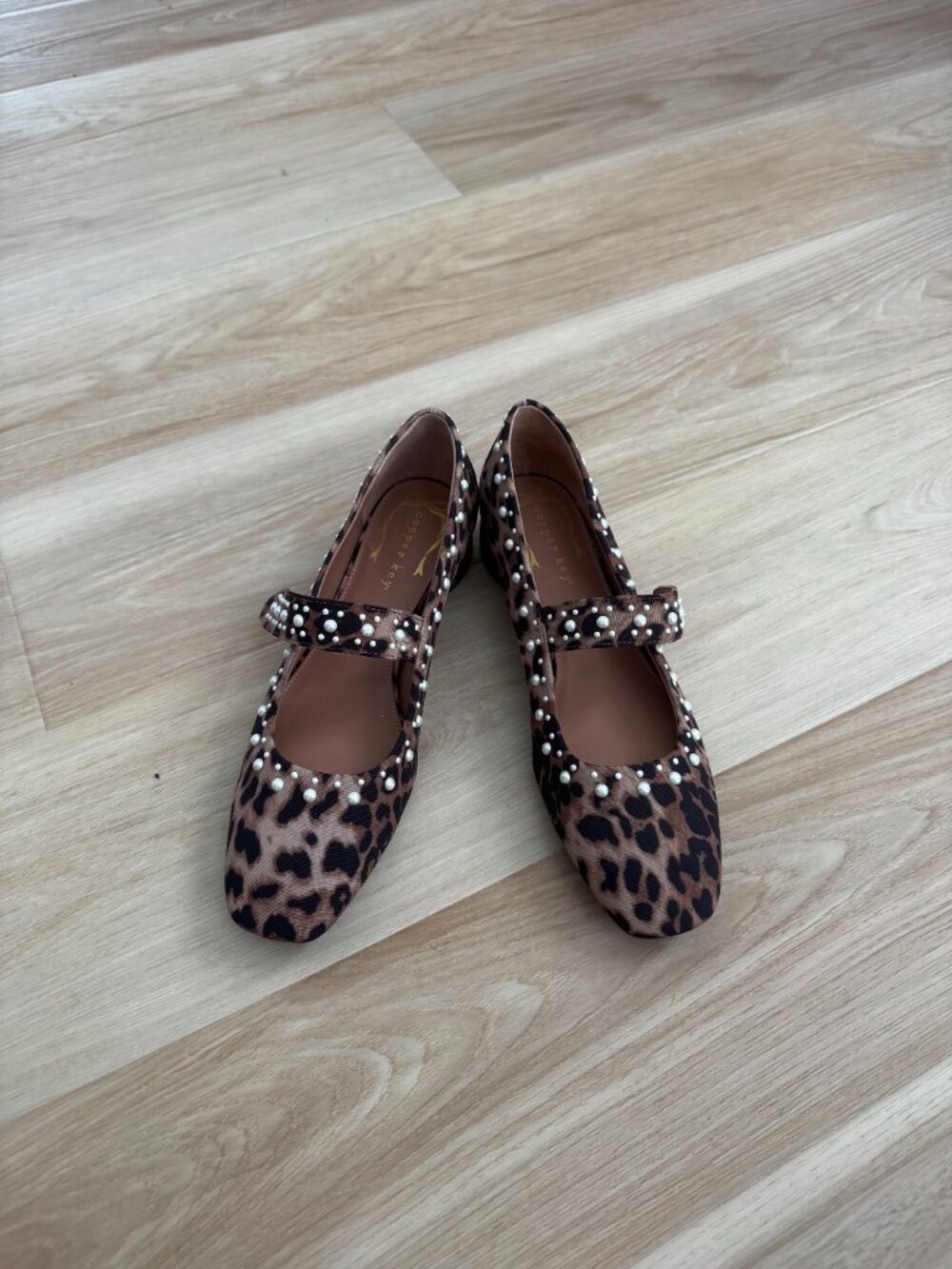 Copper Key Shoes Leopard Pearl Mary Jane Flats Size 9 NWT - Picture 9 of 9